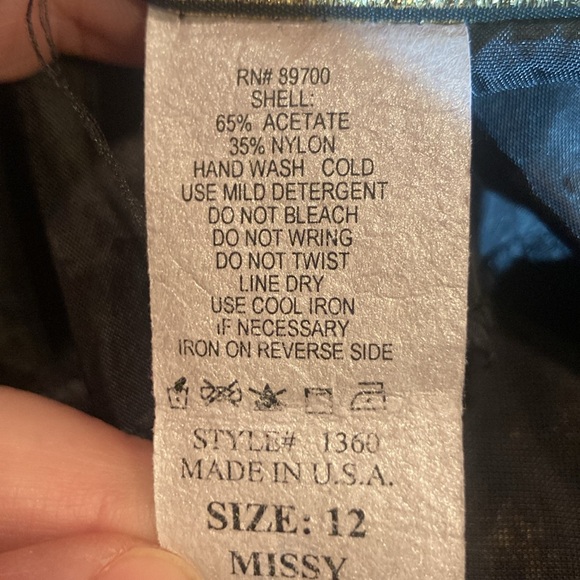 Size 10/12 R&K Evening Black and Purple Floral Jacket with Gold Shimmer Details - Picture 12 of 13